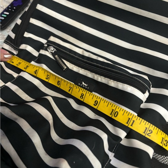 Scout Black and white backpack made with poly canvas
Wipe clean with damp towel - Picture 16 of 16